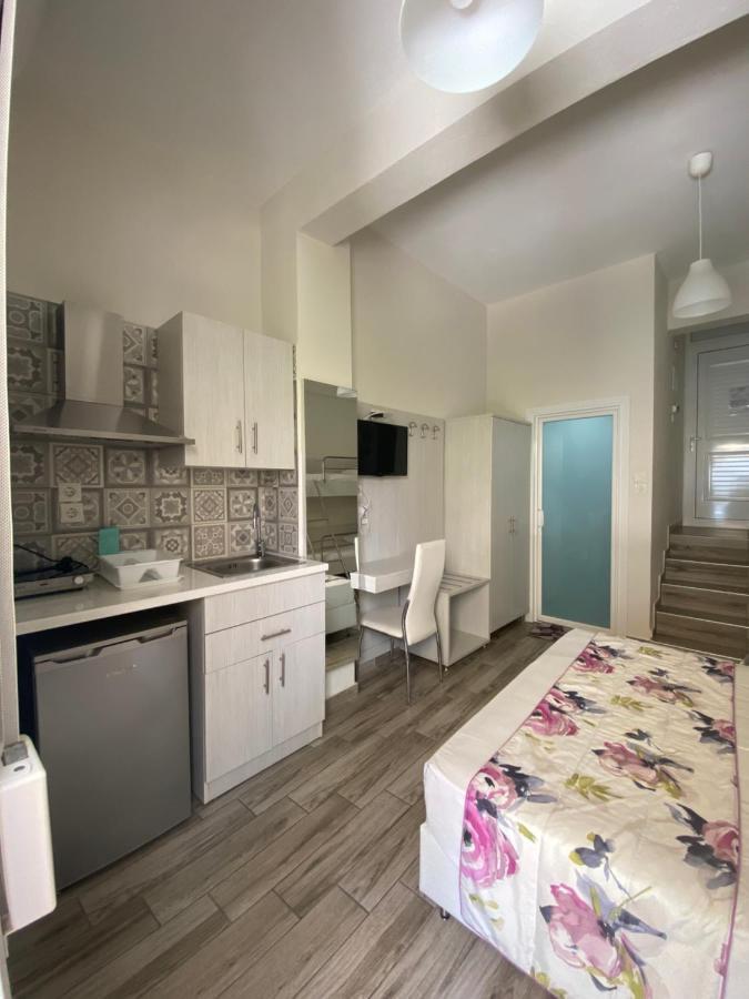Ilion Luxury Studios Аспровалта Екстер'єр фото